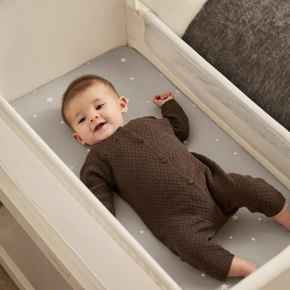 Crib 2 Pack Fitted Sheets - Grey / Star - Image 3