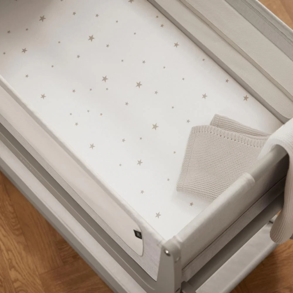 Crib 2 Pack Fitted Sheets - White / Star - Image 2