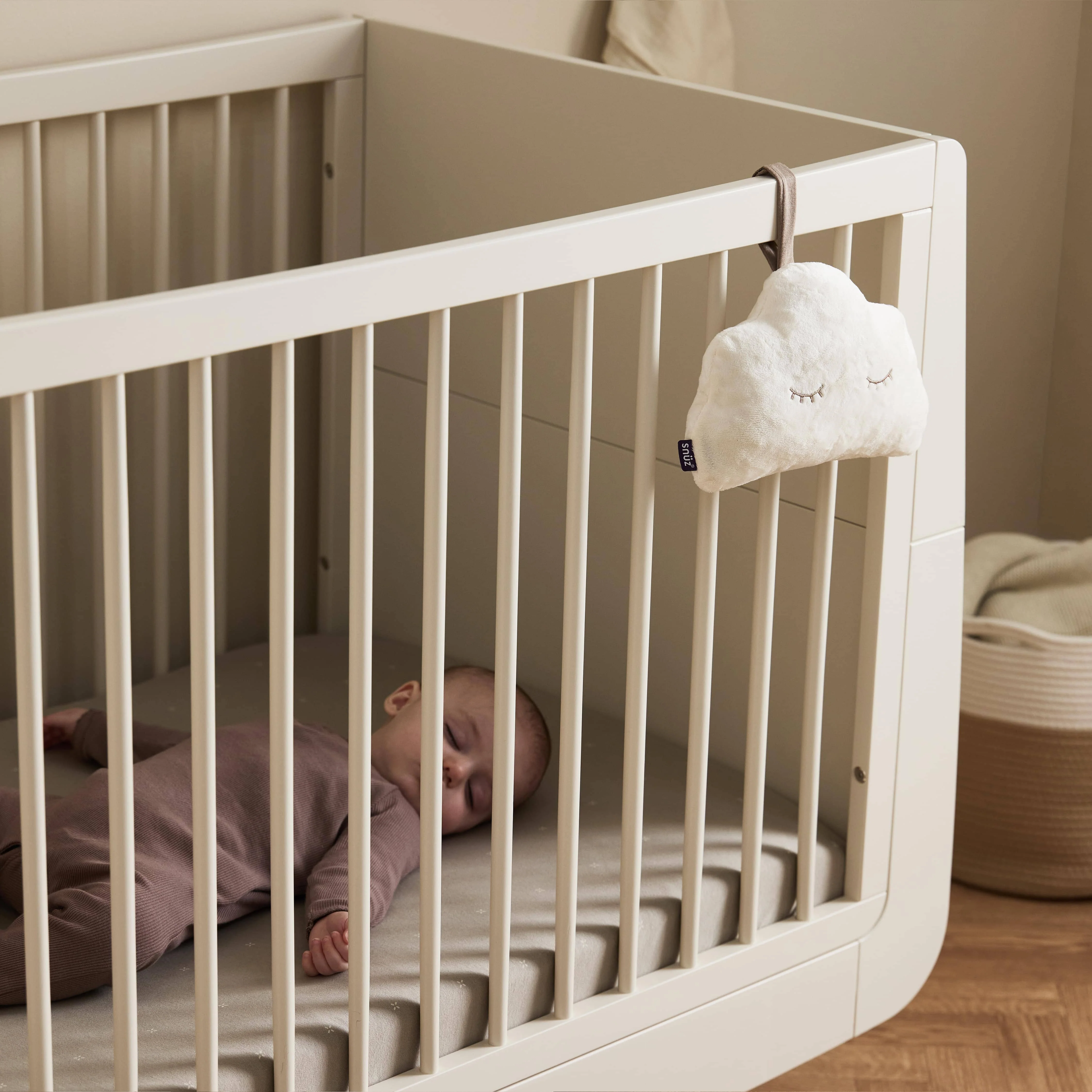 SnuzKot Skandi Cot Bed Cashmere - Image 5