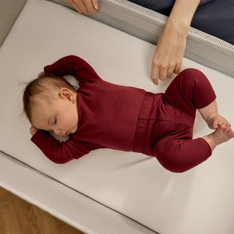 SnuzPod Studio Bedside Crib Oslo - Image 4