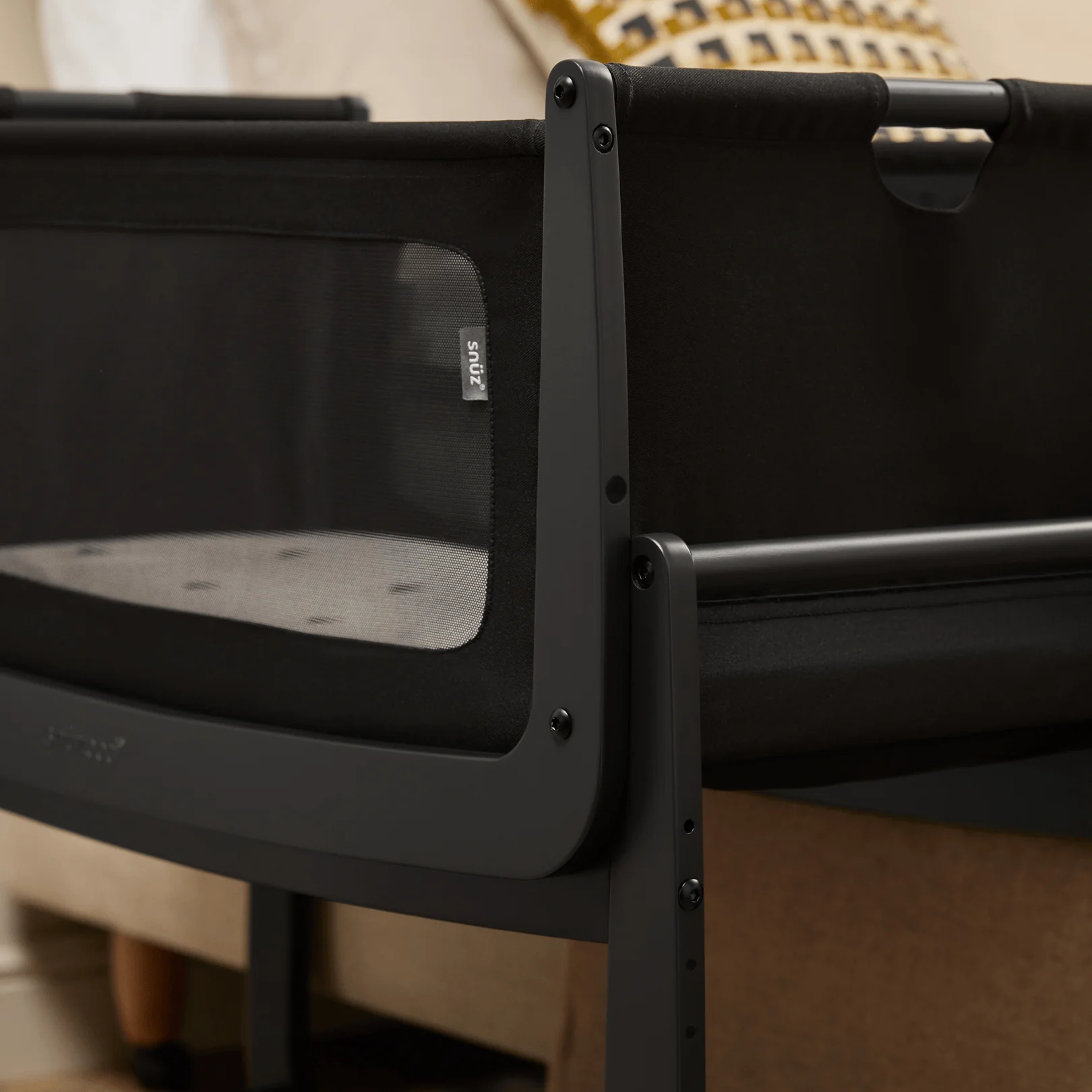 SnuzPod5 Bedside Crib Graphite - Image 7