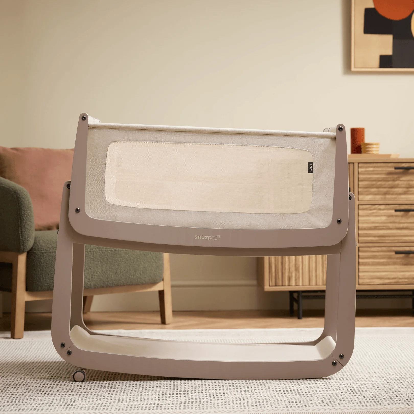 SnuzPod5 Bedside Crib Mocha - Image 9